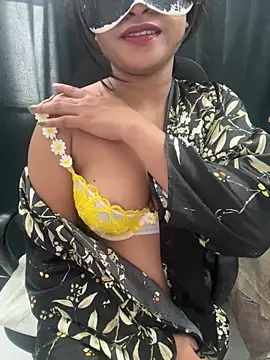 Snapshot of Amelia_singh chatting on October 17, 8:06 am Amelia singh online show from October 17, 8:06 am