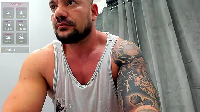 musclemonster31 online show from February 12, 11:40 am