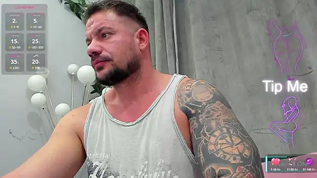 musclemonster31 online show from March 10, 10:13 pm