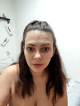 Snapshot of LEAsquirt91 chatting on December 20, 3:53 pm LEAsquirt91 online show from December 20, 3:53 pm