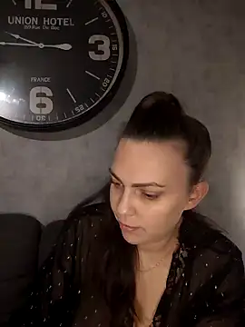 Snapshot of LEAsquirt91 chatting on January 21, 8:54 pm LEAsquirt91 online show from January 21, 8:54 pm