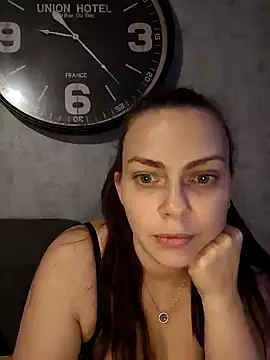 Snapshot of LEAsquirt91 chatting on January 23, 8:24 pm LEAsquirt91 online show from January 23, 8:24 pm