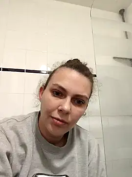 Snapshot of LEAsquirt91 chatting on January 25, 6:46 pm LEAsquirt91 online show from January 25, 6:46 pm