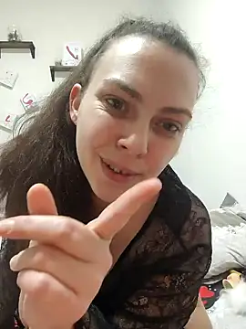 Snapshot of LEAsquirt91 chatting on February 8, 2:36 am LEAsquirt91 online show from February 8, 2:36 am