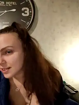 Snapshot of LEAsquirt91 chatting on February 9, 6:43 am LEAsquirt91 online show from February 9, 6:43 am