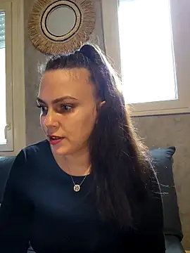 Snapshot of LEAsquirt91 chatting on February 27, 8:39 am LEAsquirt91 online show from February 27, 8:39 am