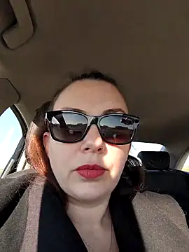 Snapshot of LEAsquirt91 chatting on March 4, 2:32 pm LEAsquirt91 online show from March 4, 2:32 pm