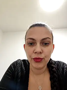 Snapshot of LEAsquirt91 chatting on March 5, 1:21 am LEAsquirt91 online show from March 5, 1:21 am