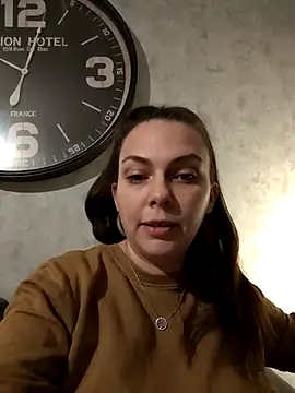 Snapshot of LEAsquirt91 chatting on March 16, 9:05 pm LEAsquirt91 online show from March 16, 9:05 pm