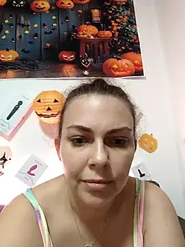 Snapshot of LEAsquirt91 chatting on November 15, 11:18 am LEAsquirt91 online show from November 15, 11:18 am