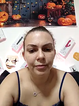 Snapshot of LEAsquirt91 chatting on November 16, 11:49 am LEAsquirt91 online show from November 16, 11:49 am