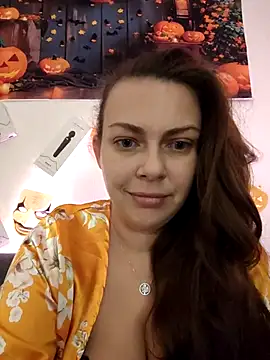 Snapshot of LEAsquirt91 chatting on November 23, 10:04 am LEAsquirt91 online show from November 23, 10:04 am