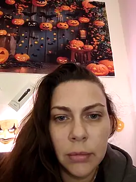 Snapshot of LEAsquirt91 chatting on November 28, 12:52 pm LEAsquirt91 online show from November 28, 12:52 pm