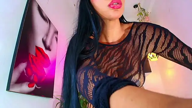 SQUIRT4UMEGAN online show from December 6, 4:25 am