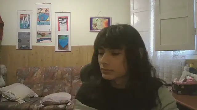 Snapshot of calliemaggotbone chatting on November 14, 4:17 pm calliemaggotbone online show from November 14, 4:17 pm