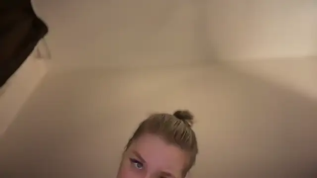 Isabel-Bailey online show from January 3, 9:57 pm