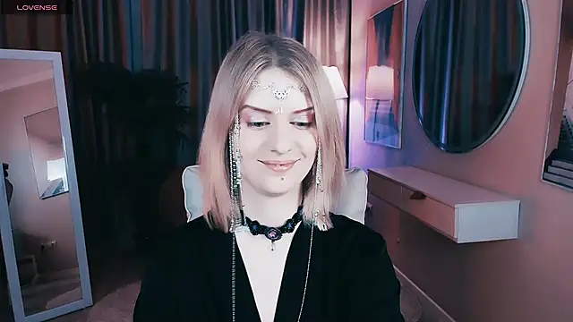 Noah ElmerX online show from March 11, 5:02 pm