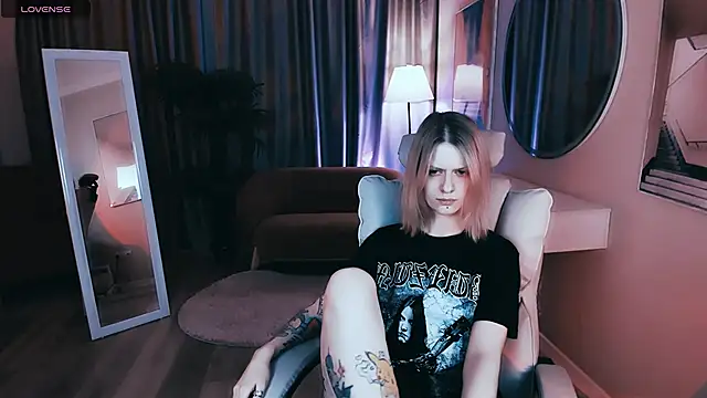 Noah ElmerX online show from March 13, 3:50 pm