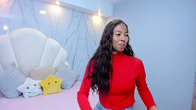 Snapshot of Rosalinda_Cortez chatting on December 23, 12:52 pm Rosalinda Cortez online show from December 23, 12:52 pm