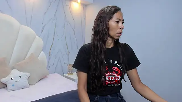 Snapshot of Rosalinda_Cortez chatting on December 30, 12:20 pm Rosalinda Cortez online show from December 30, 12:20 pm