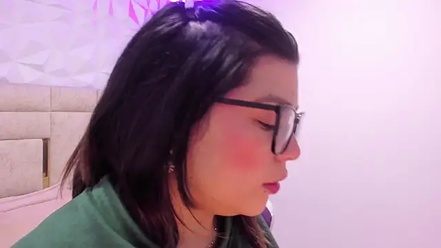 PauletteJ online show from October 16, 11:55 am