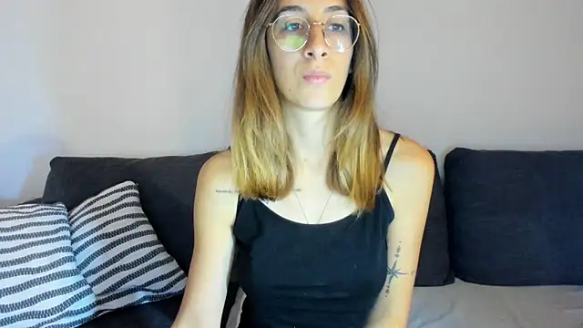 DesireMore90 online show from October 2, 6:37 pm