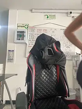 nahia low online show from December 24, 8:49 pm