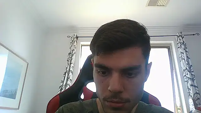 Snapshot of Omarnede chatting on November 20, 7:30 am Omarnede online show from November 20, 7:30 am