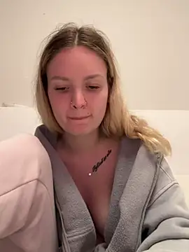 mariemelissah online show from February 24, 12:48 pm