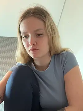 mariemelissah online show from March 18, 1:09 pm