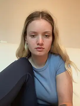 mariemelissah online show from March 18, 4:48 pm