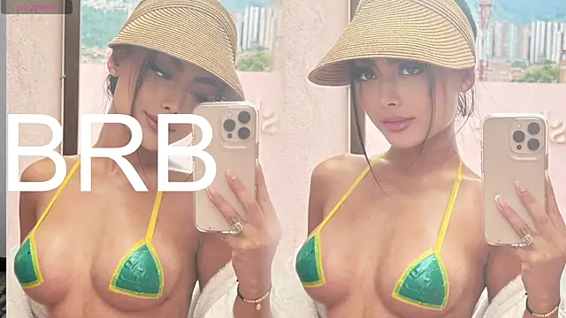 SHANONCLARK online show from February 17, 7:10 pm