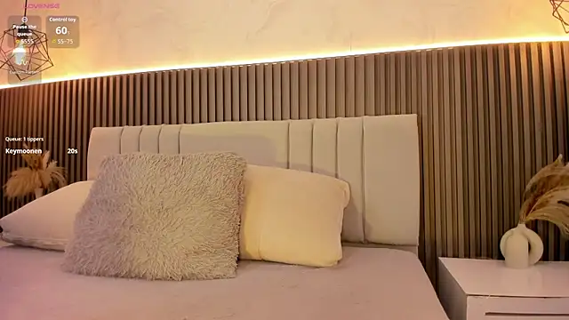 SHANONCLARK online show from October 10, 7:13 pm