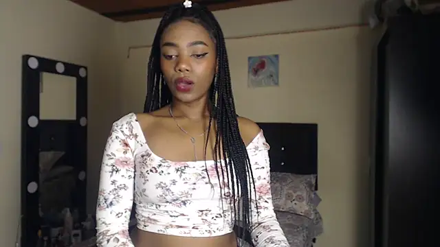 Snapshot of bhritany_brow chatting on February 25, 3:27 pm bhritany brow online show from February 25, 3:27 pm