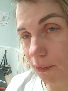 Linda Gregory online show from February 26, 2:15 am