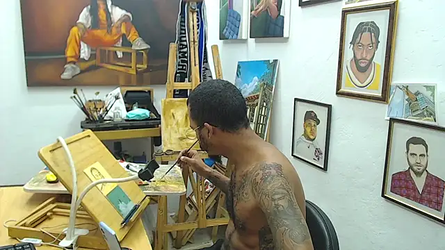 Snapshot of color_beat17 chatting on December 9, 4:37 pm color beat17 online show from December 9, 4:37 pm