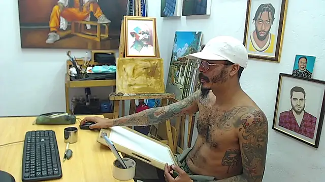 Snapshot of color_beat17 chatting on December 12, 12:55 pm color beat17 online show from December 12, 12:55 pm