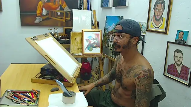 Snapshot of color_beat17 chatting on December 14, 3:25 pm color beat17 online show from December 14, 3:25 pm