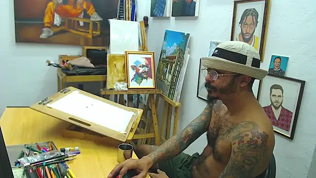 Snapshot of color_beat17 chatting on December 17, 1:05 pm color beat17 online show from December 17, 1:05 pm