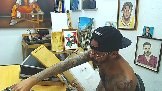 Snapshot of color_beat17 chatting on December 17, 7:48 pm color beat17 online show from December 17, 7:48 pm