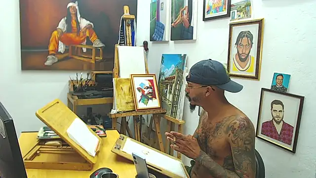 Snapshot of color_beat17 chatting on December 24, 9:44 pm color beat17 online show from December 24, 9:44 pm