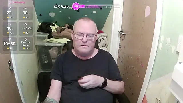 Snapshot of FriendlyDave chatting on January 26, 9:29 am FriendlyDave online show from January 26, 9:29 am