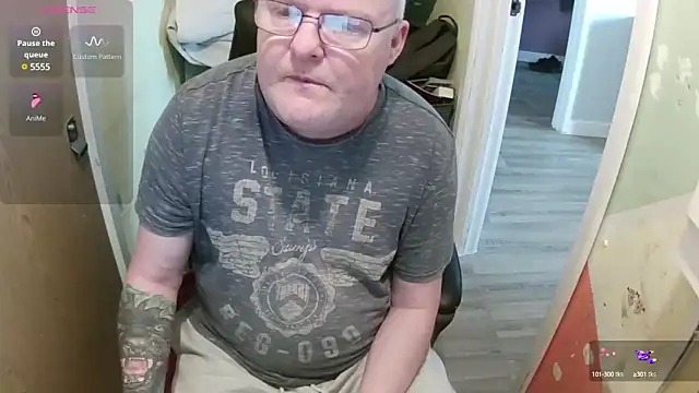 Snapshot of FriendlyDave chatting on March 13, 7:53 am FriendlyDave online show from March 13, 7:53 am