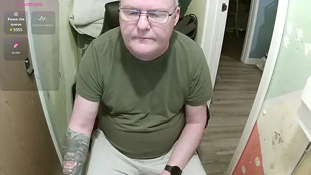 Snapshot of FriendlyDave chatting on March 22, 6:00 am FriendlyDave online show from March 22, 6:00 am