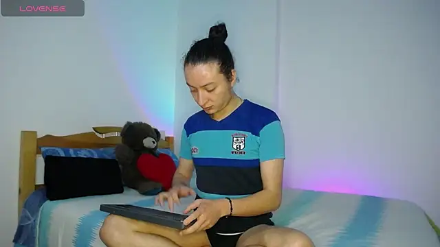 monkeywillwhite online show from December 13, 10:23 pm