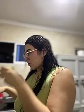 Lia flowers online show from March 8, 12:00 am