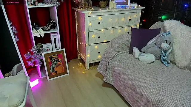 Snapshot of Queen_baby chatting on December 24, 1:16 am Queen baby online show from December 24, 1:16 am