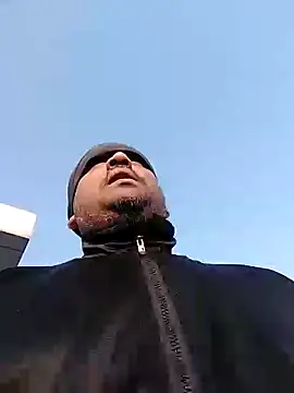 Dick 6inches online show from February 5, 2:51 am