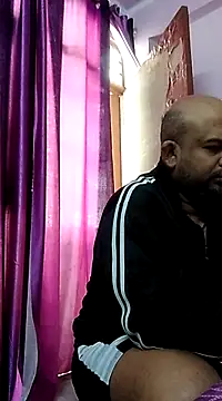 Dick 6inches online show from March 1, 9:29 am