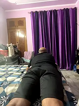 Dick 6inches online show from October 2, 1:07 pm